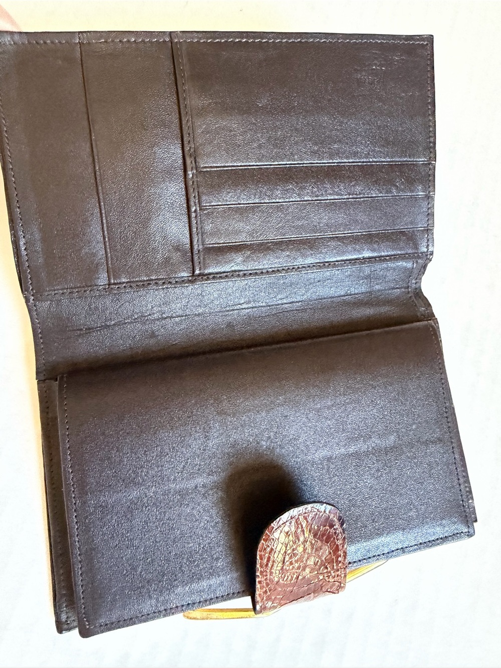 Vintage Croc-Embossed Leather Wallet in Dark Brown and Tan - Picture 5 of 5